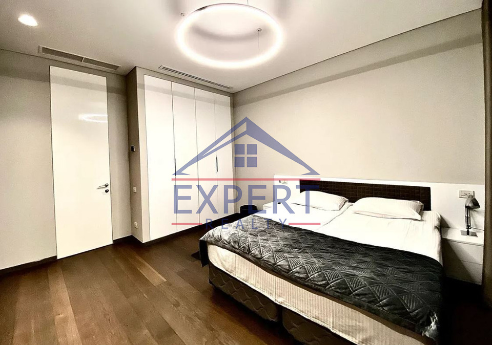 ԿԵՆՏՐՈՆ, ՀՅՈՒՍԻՍԱՅԻՆ ՊՈՂՈՏԱ, 3 ՍԵՆՅԱԿ