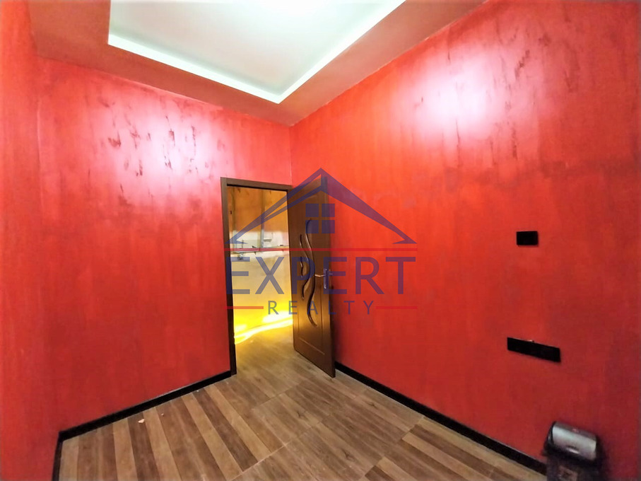 ԿԵՆՏՐՈՆ, ԼԵՈՅԻ ՓՈՂՈՑ, 100ՔՄ