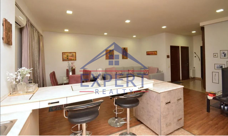 ԱՐԱԲԿԻՐ, ԿՈՄԻՏԱՍԻ ՊՈՂՈՏԱ, 3 ՍԵՆՅԱԿ