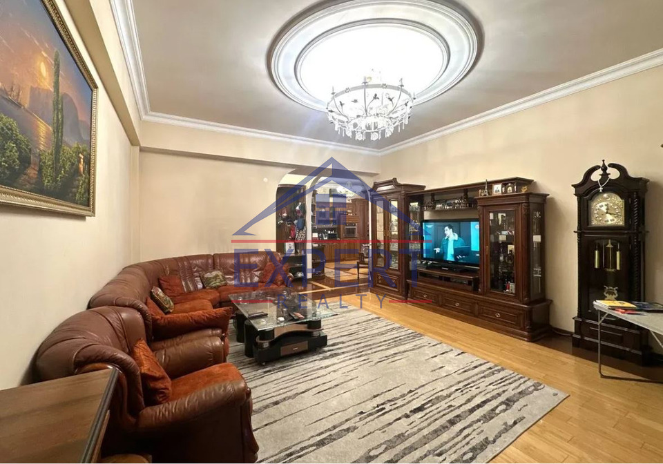 ԿԵՆՏՐՈՆ, ՏԵՐՅԱՆ ՓՈՂՈՑ, 4 ՍԵՆՅԱԿ