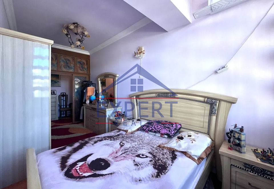 ԿԵՆՏՐՈՆ, ՏԵՐՅԱՆ ՓՈՂՈՑ, 4 ՍԵՆՅԱԿ