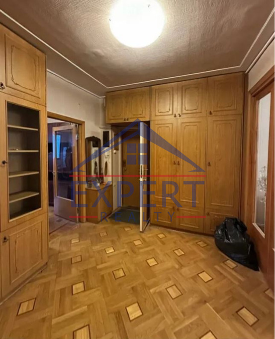 ԿԵՆՏՐՈՆ, ՍԱՅԱԹ ՆՈՎԱ ՊՈՂՈՏԱ, 4 ՍԵՆՅԱԿ