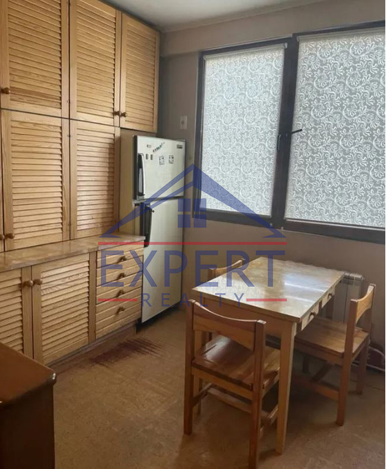 ԿԵՆՏՐՈՆ, ՍԱՅԱԹ ՆՈՎԱ ՊՈՂՈՏԱ, 4 ՍԵՆՅԱԿ