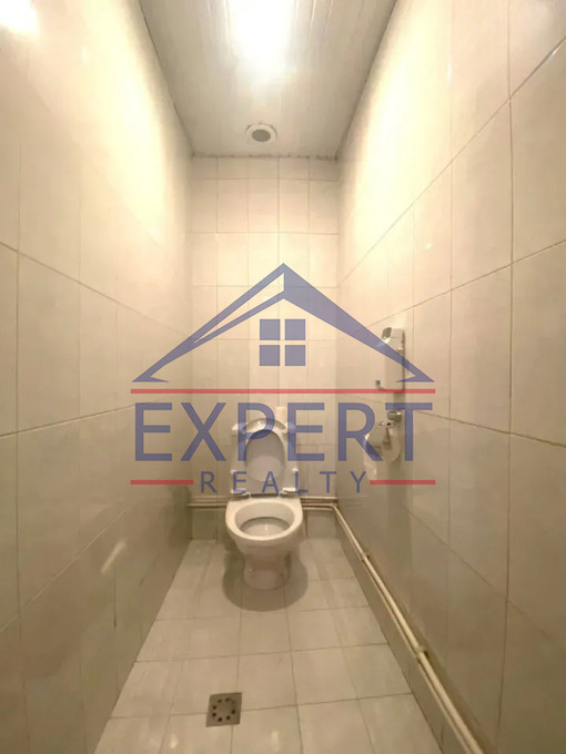 ԿԵՆՏՐՈՆ, ՉԱՐԵՆՑԻ ՓՈՂՈՑ, 3 ՍԵՆՅԱԿ