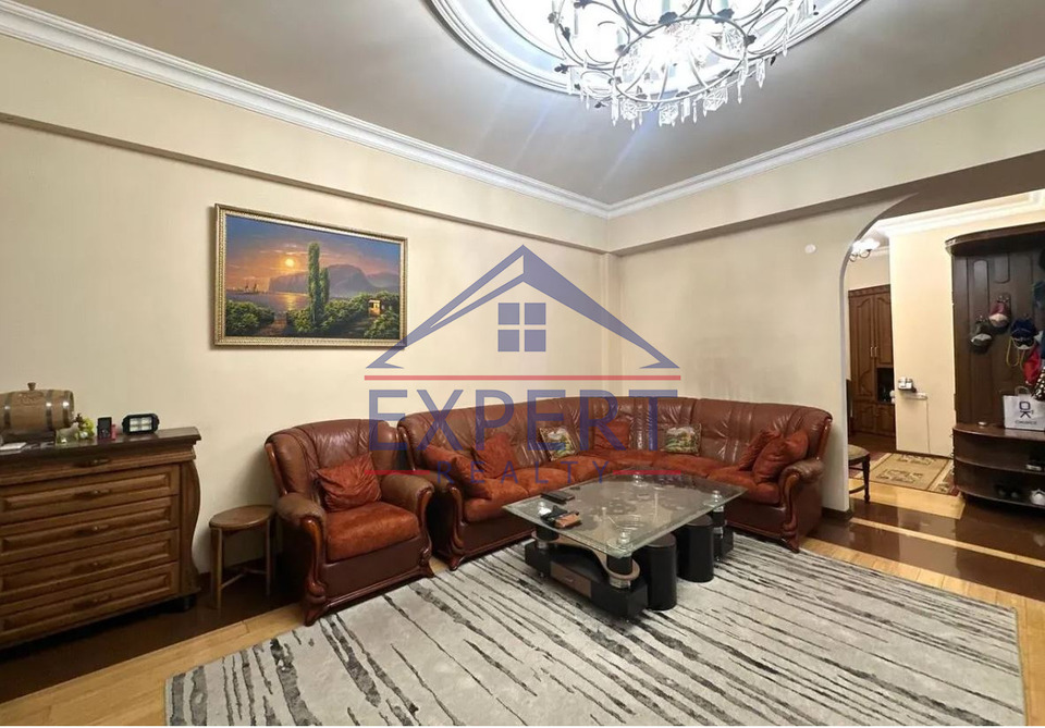 ԿԵՆՏՐՈՆ, ՏԵՐՅԱՆ ՓՈՂՈՑ, 4 ՍԵՆՅԱԿ