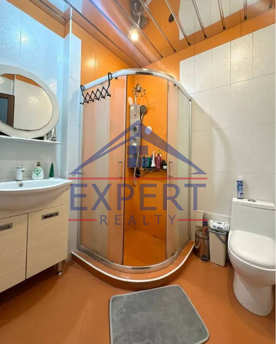 ԿԵՆՏՐՈՆ, ՏԵՐՅԱՆ ՓՈՂՈՑ, 4 ՍԵՆՅԱԿ