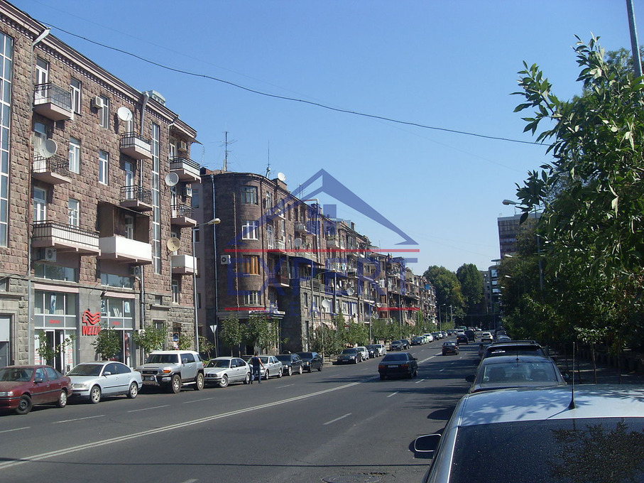 ԿԵՆՏՐՈՆ, ԶԱՔՅԱՆ ՓՈՂՈՑ, 40ՔՄ