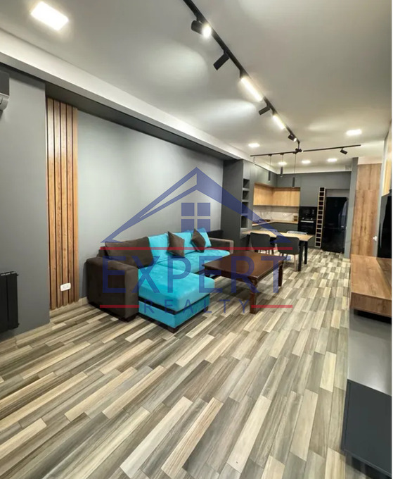 ԿԵՆՏՐՈՆ, ԱՐԱՄԻ ՓՈՂՈՑ, 3 ՍԵՆՅԱԿ