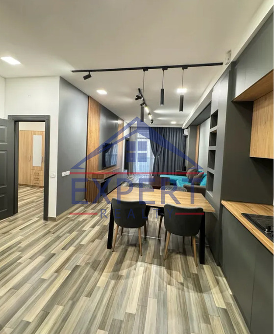 ԿԵՆՏՐՈՆ, ԱՐԱՄԻ ՓՈՂՈՑ, 3 ՍԵՆՅԱԿ