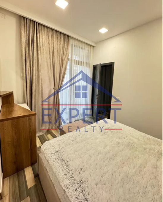 ԿԵՆՏՐՈՆ, ԱՐԱՄԻ ՓՈՂՈՑ, 3 ՍԵՆՅԱԿ