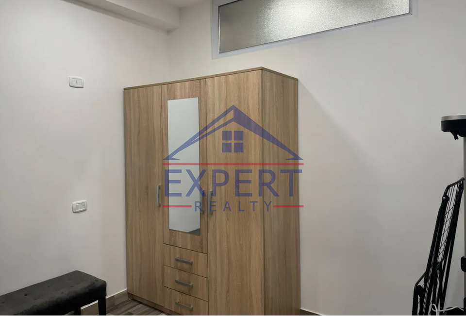 ԿԵՆՏՐՈՆ, ԱՐԱՄԻ ՓՈՂՈՑ, 3 ՍԵՆՅԱԿ