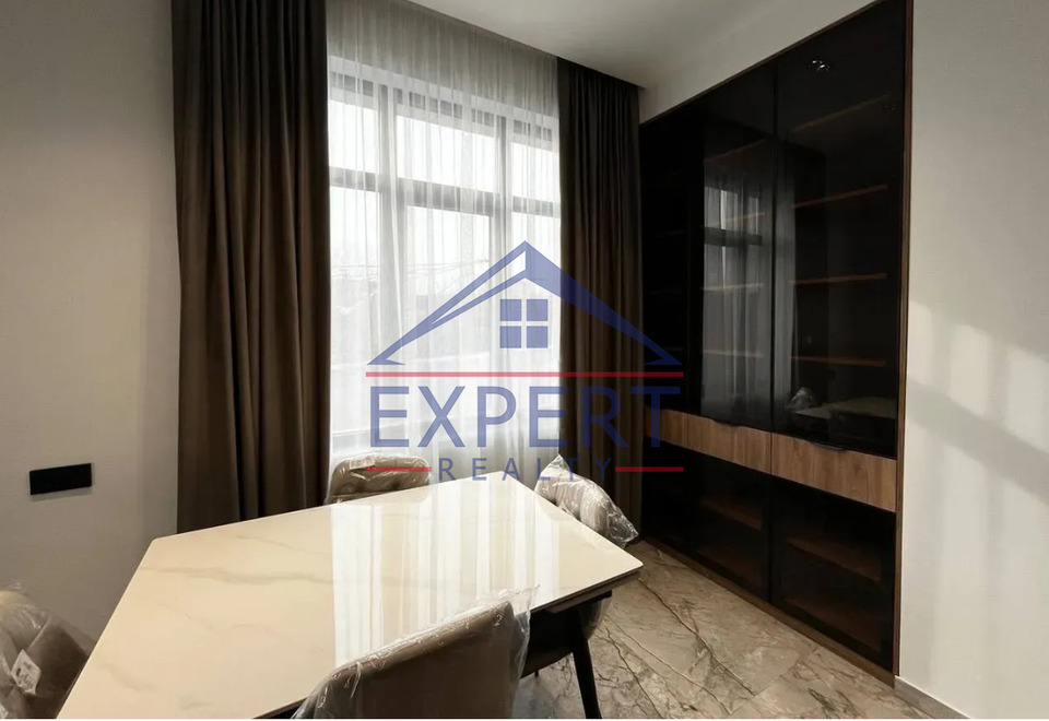 ԿԵՆՏՐՈՆ, ԱՐՇԱԿՈՒՆՅԱՑ ՊՈՂՈՏԱ, 2 ՍԵՆՅԱԿ