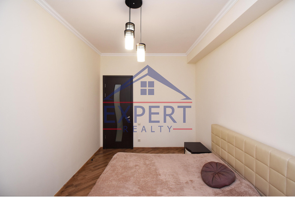 ԿԵՆՏՐՈՆ, ՎԱՐԴԱՆԱՆՑ ՓՈՂՈՑ, 3 ՍԵՆՅԱԿ