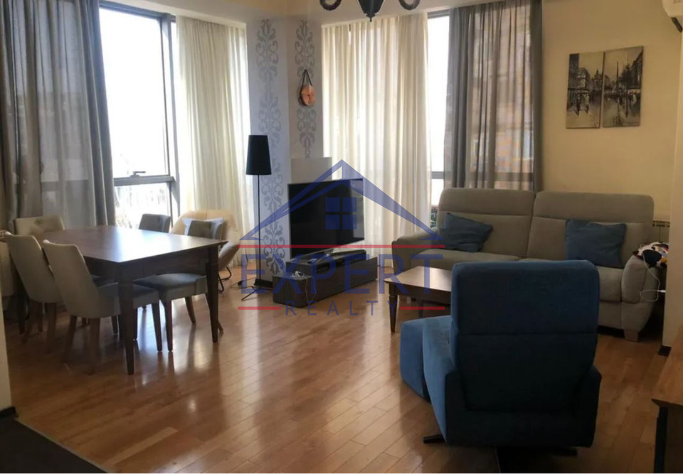 ԿԵՆՏՐՈՆ, ՄԱՐՇԱԼ ԲԱՂՐԱՄՅԱՆ   3 ՍԵՆՅԱԿ