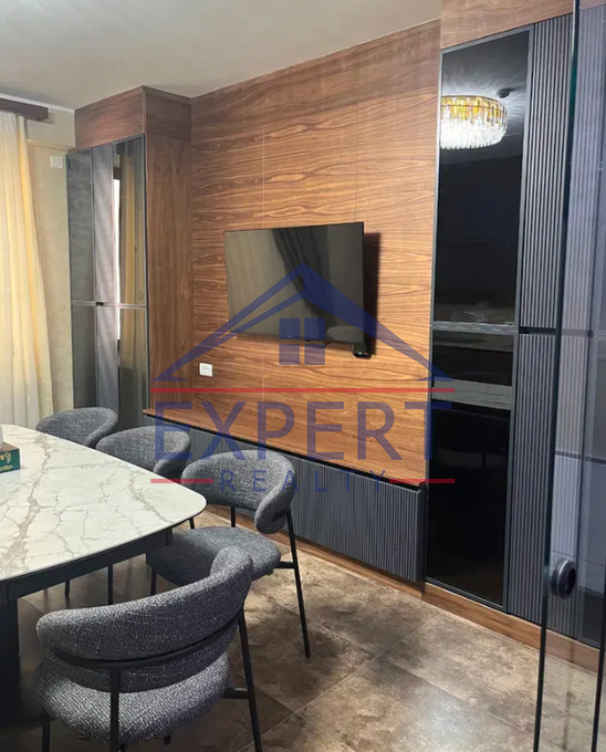 ԿԵՆՏՐՈՆ, ՀՅՈՒՍԻՍԱՅԻՆ ՊՈՂՈՏԱ, 4 ՍԵՆՅԱԿ