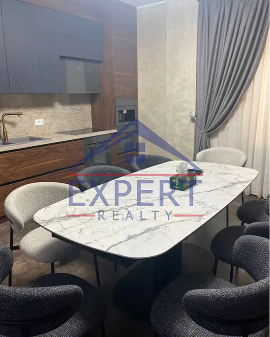 ԿԵՆՏՐՈՆ, ՀՅՈՒՍԻՍԱՅԻՆ ՊՈՂՈՏԱ, 4 ՍԵՆՅԱԿ