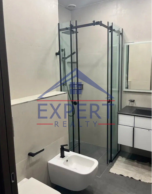 ԿԵՆՏՐՈՆ, ՀՅՈՒՍԻՍԱՅԻՆ ՊՈՂՈՏԱ, 4 ՍԵՆՅԱԿ