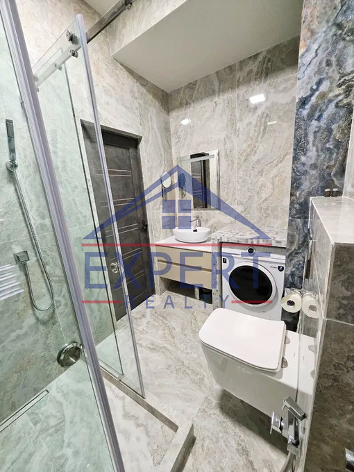 ԿԵՆՏՐՈՆ, ՌՈՍՏՈՄԻ ՓՈՂՈՑ, 2 ՍԵՆՅԱԿ