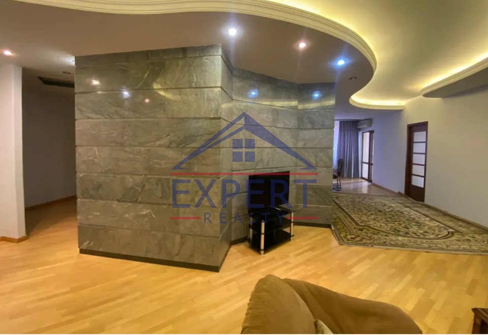 ԿԵՆՏՐՈՆ, ԲԱՅՐՈՆԻ ՓՈՂՈՑ, 5 ՍԵՆՅԱԿ