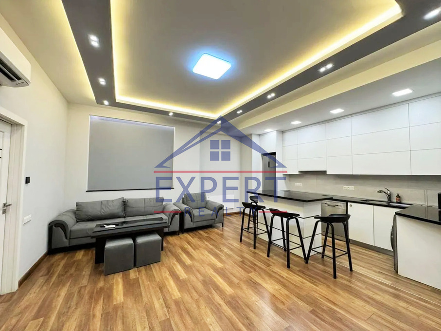 ԿԵՆՏՐՈՆ, ԱՄԻՐՅԱՆ ՓՈՂՈՑ, 3 ՍԵՆՅԱԿ