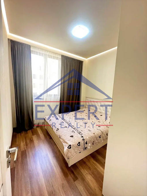 ԿԵՆՏՐՈՆ, ԱՄԻՐՅԱՆ ՓՈՂՈՑ, 3 ՍԵՆՅԱԿ