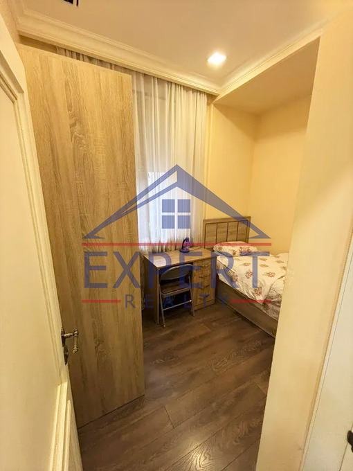 ԿԵՆՏՐՈՆ, ԱԲՈՎՅԱՆ ՓՈՂՈՑ,3 ՍԵՆՅԱԿ