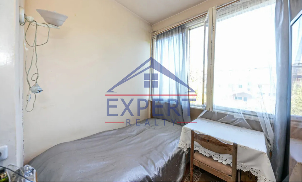 ԱՐԱԲԿԻՐ, ՀԱԿՈԲ ՀԱԿՈԲՅԱՆ, 2 ՍԵՆՅԱԿ