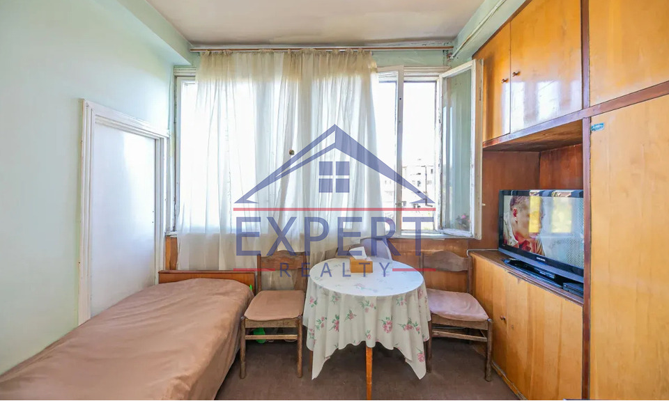 ԱՐԱԲԿԻՐ, ՀԱԿՈԲ ՀԱԿՈԲՅԱՆ, 2 ՍԵՆՅԱԿ