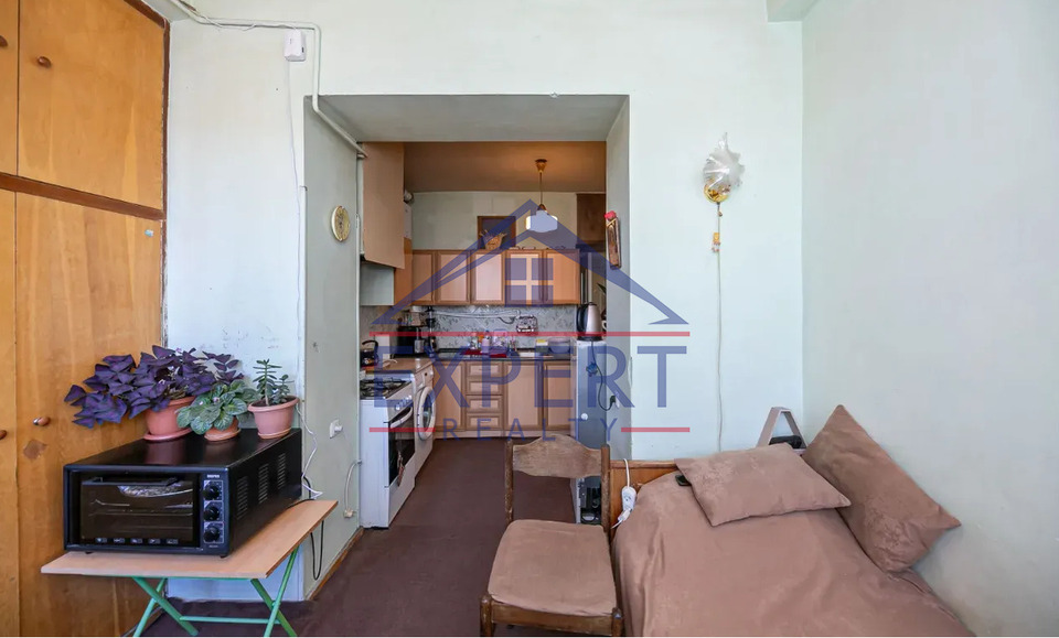 ԱՐԱԲԿԻՐ, ՀԱԿՈԲ ՀԱԿՈԲՅԱՆ, 2 ՍԵՆՅԱԿ