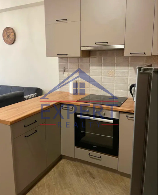 ԿԵՆՏՐՈՆ, ԿՈՂԲԱՑԻ ՓՈՂՈՑ, 2 ՍԵՆՅԱԿ