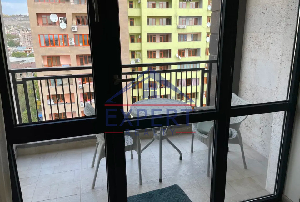 ԿԵՆՏՐՈՆ, ԿՈՂԲԱՑԻ ՓՈՂՈՑ, 2 ՍԵՆՅԱԿ