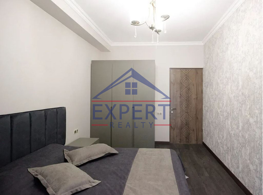 ԱՐԱԲԿԻՐ, ԿՈՄԻՏԱՍԻ ՊՈՂՈՏԱ, 2  ՍԵՆՅԱԿ