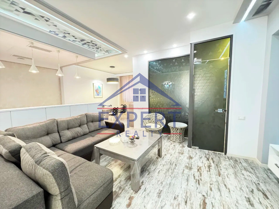 ԿԵՆՏՐՈՆ, ԲՈՒԶԱՆԴԻ ՓՈՂՈՑ, 2 ՍԵՆՅԱԿ