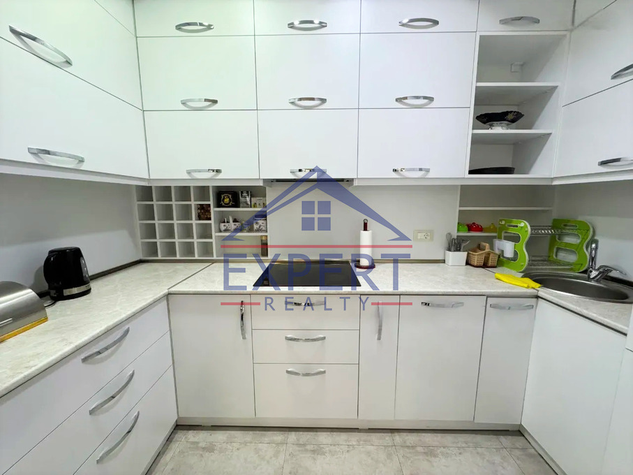 ԿԵՆՏՐՈՆ, ԲՈՒԶԱՆԴԻ ՓՈՂՈՑ, 2 ՍԵՆՅԱԿ