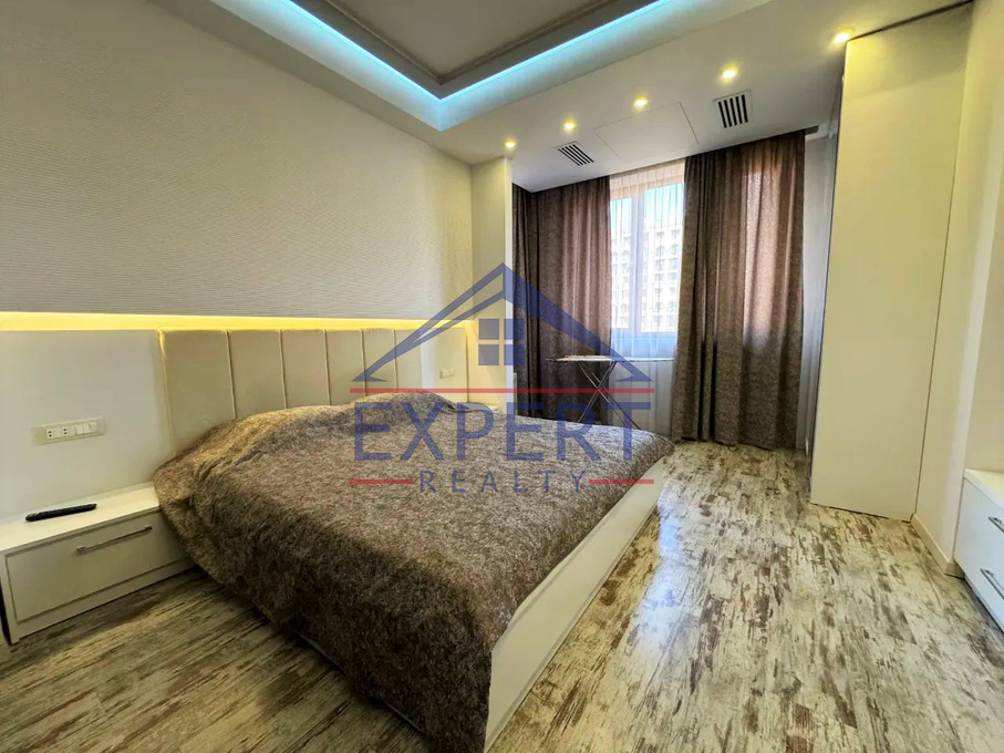 ԿԵՆՏՐՈՆ, ԲՈՒԶԱՆԴԻ ՓՈՂՈՑ, 2 ՍԵՆՅԱԿ