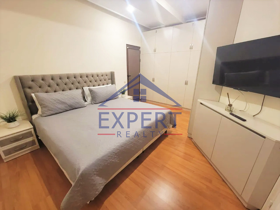 ԿԵՆՏՐՈՆ, ՀՅՈՒՍԻՍԱՅԻՆ ՊՈՂՈՏԱ, 3 ՍԵՆՅԱԿ