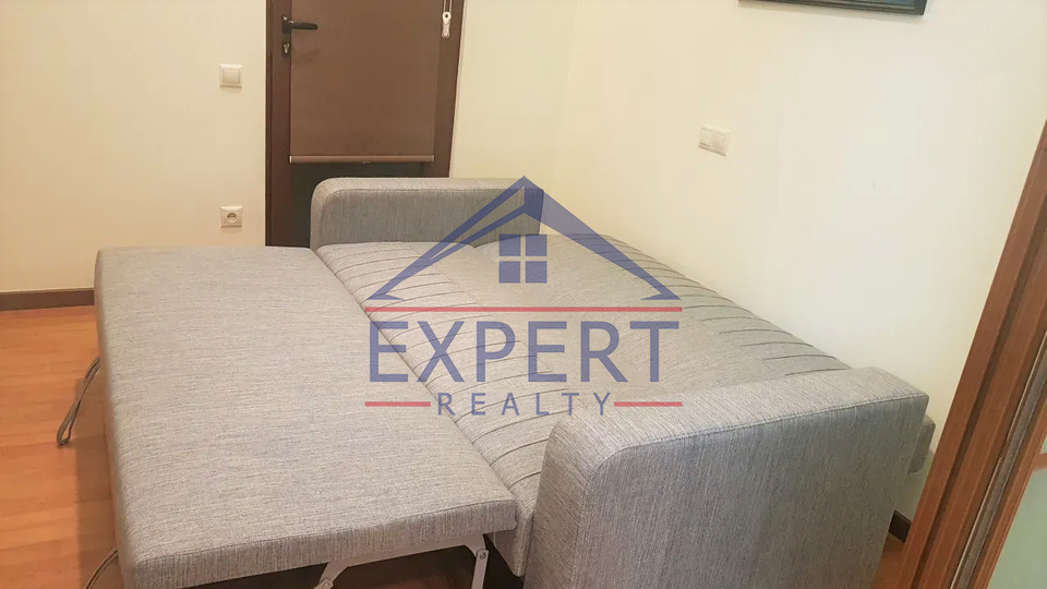 ԿԵՆՏՐՈՆ, ՀՅՈՒՍԻՍԱՅԻՆ ՊՈՂՈՏԱ, 3 ՍԵՆՅԱԿ