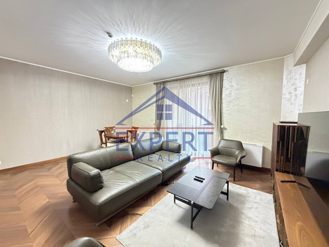 ԿԵՆՏՐՈՆ, ՀՅՈՒՍԻՍԱՅԻՆ ՊՈՂՈՏԱ, 4 ՍԵՆՅԱԿ