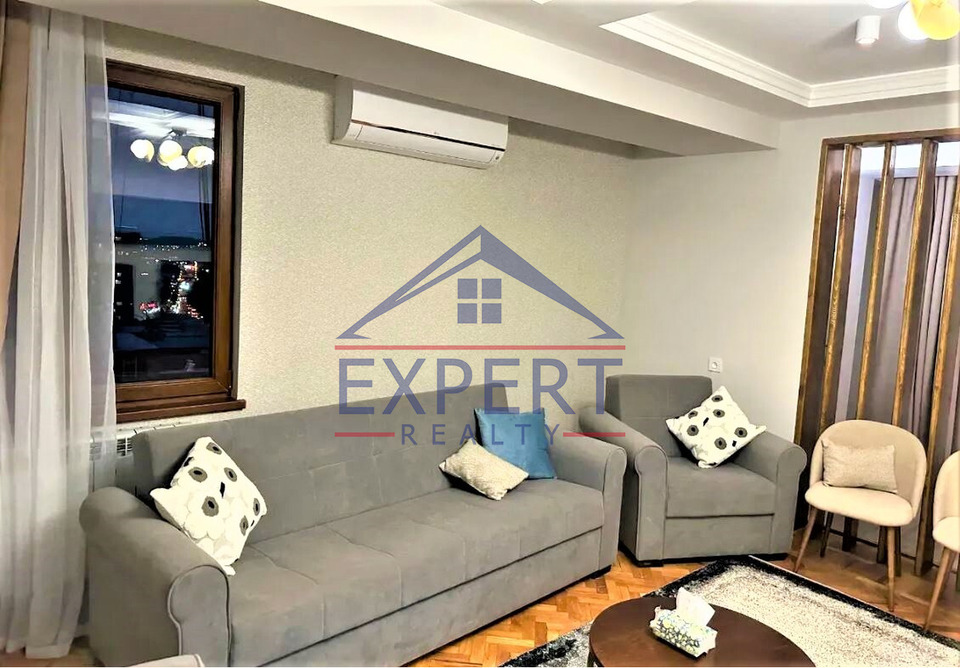 ԿԵՆՏՐՈՆ, ԽՈՐԵՆԱՑԻ ՓՈՂՈՑ, 3 ՍԵՆՅԱԿ