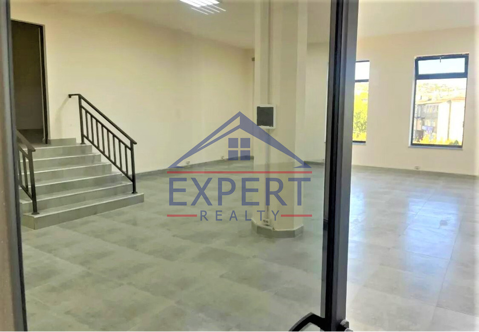 ԿԵՆՏՐՈՆ, ՆԱՐ ԴՈՍԻ ՓՈՂՈՑ