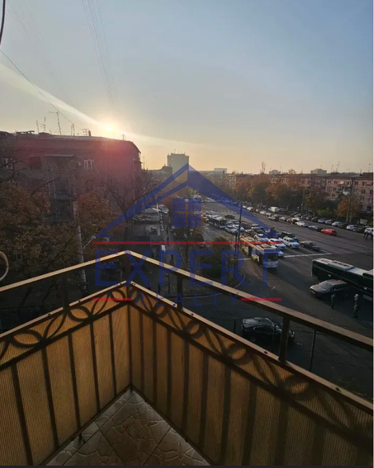 ԱՐԱԲԿԻՐ, ԿՈՄԻՏԱՍԻ ՊՈՂՈՏԱ, 2 ՍԵՆՅԱԿ