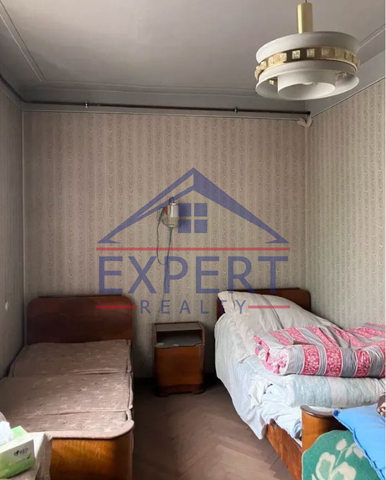 ՔԱՆԱՔԵՌ ԶԵՅԹՈՒՆ, ԴՐՈՅԻ ՓՈՂՈՑ, 4 ՍԵՆՅԱԿ