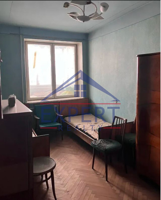 ՔԱՆԱՔԵՌ ԶԵՅԹՈՒՆ, ԴՐՈՅԻ ՓՈՂՈՑ, 4 ՍԵՆՅԱԿ