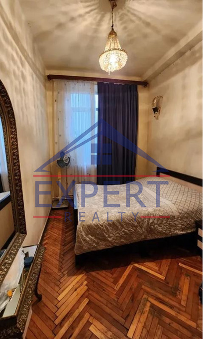 ԱՐԱԲԿԻՐ, ԿԻԵՎՅԱՆ ՓՈՂՈՑ , 3 ՍԵՆՅԱԿ