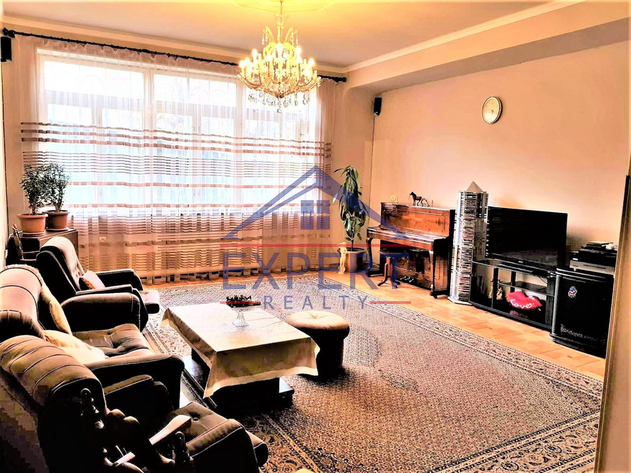 ԿԵՆՏՐՈՆ, ԱԲՈՎՅԱՆ ՓՈՂՈՑ, 5 ՍԵՆՅԱԿ