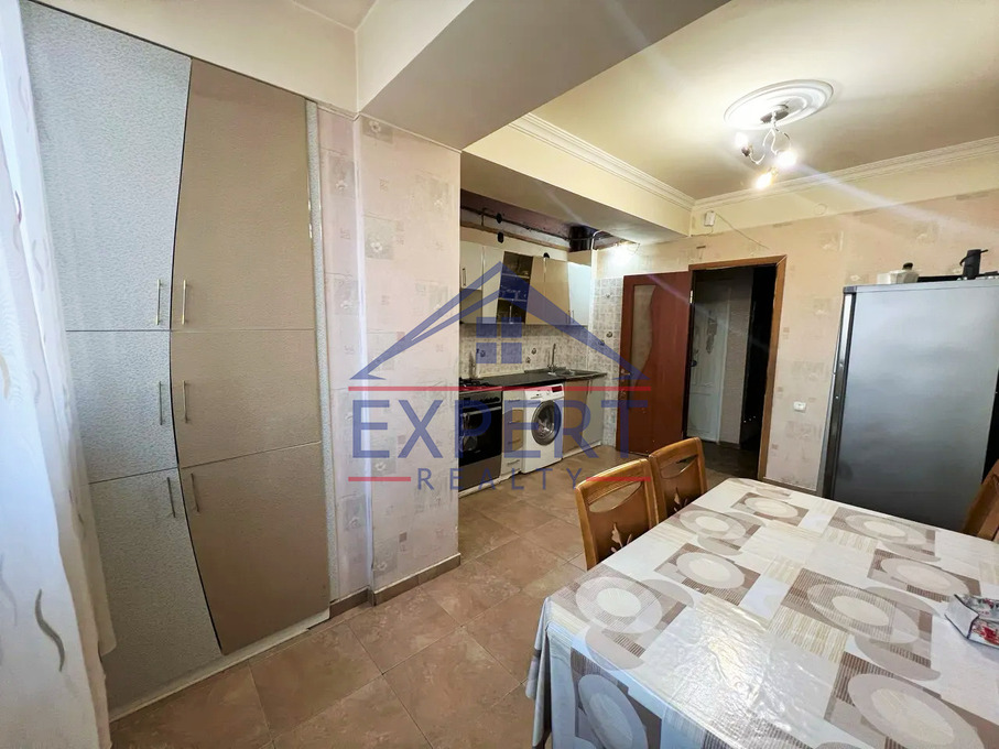 ԱՎԱՆ, ԱՎԱՆ-ԱՌԻՆՋ 1 ԻՆ ՄԻԿՐՈՇՐՋԱՆ, 3 ՍԵՆՅԱԿ