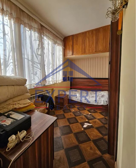 ԱՐԱԲԿԻՐ ,ՊՐՈՇՅԱՆ  ՓՈՂՈՑ  4 ՍԵՆՅԱԿ