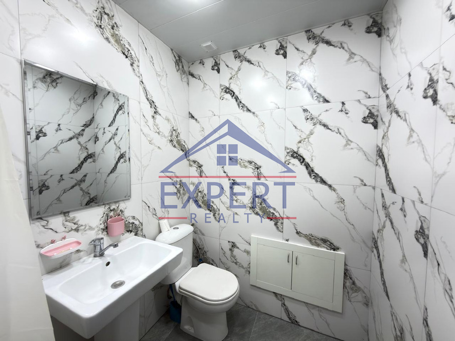 ԿԵՆՏՐՈՆ, ՏԵՐՅԱՆ ՓՈՂՈՑ, 2 ՍԵՆՅԱԿ