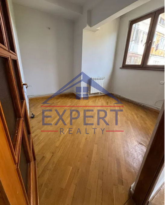 ԱՐԱԲԿԻՐ,ԿՈՄԻՏԱՍԻ ՊՈՂՈՏԱ, 3 ՍԵՆՅԱԿ