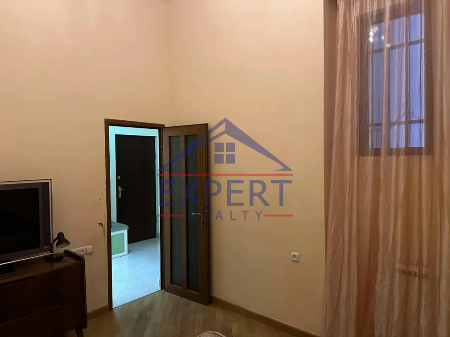 ԱՐԱԲԿԻՐ, ԱՅԳԵՁՈՐԻ ՓՈՂՈՑ, 3 ՍԵՆՅԱԿ